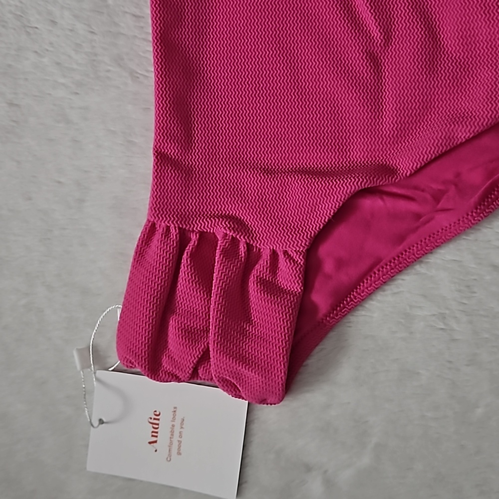 *NWT* Andie The Ruched Side Bottom - Picture 4 of 9